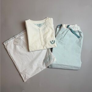 Pajama Set in White and Light Blue